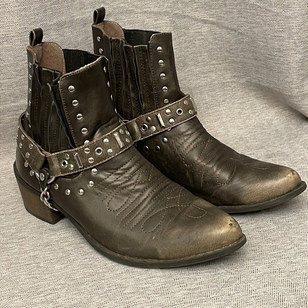 Coconuts by Matisse Western Harness Studded Bootie